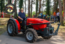 Traktor57DSC_1846-copy