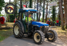 Traktor67DSC_1867-copy